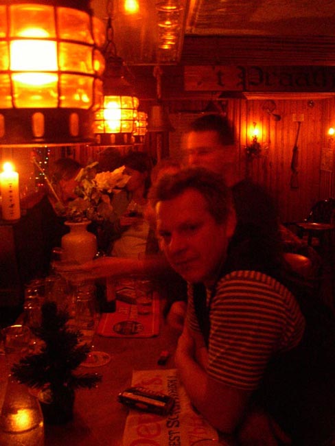 08 - Gezellig..