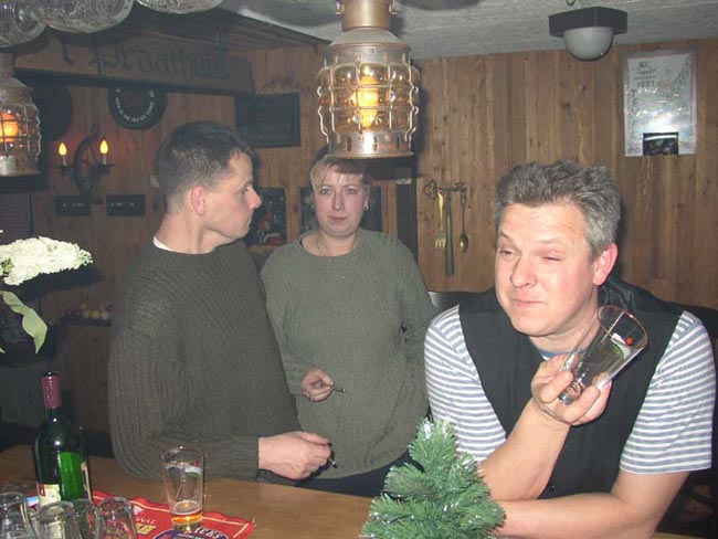 12 - Wie heeft er nog geen sigaar..